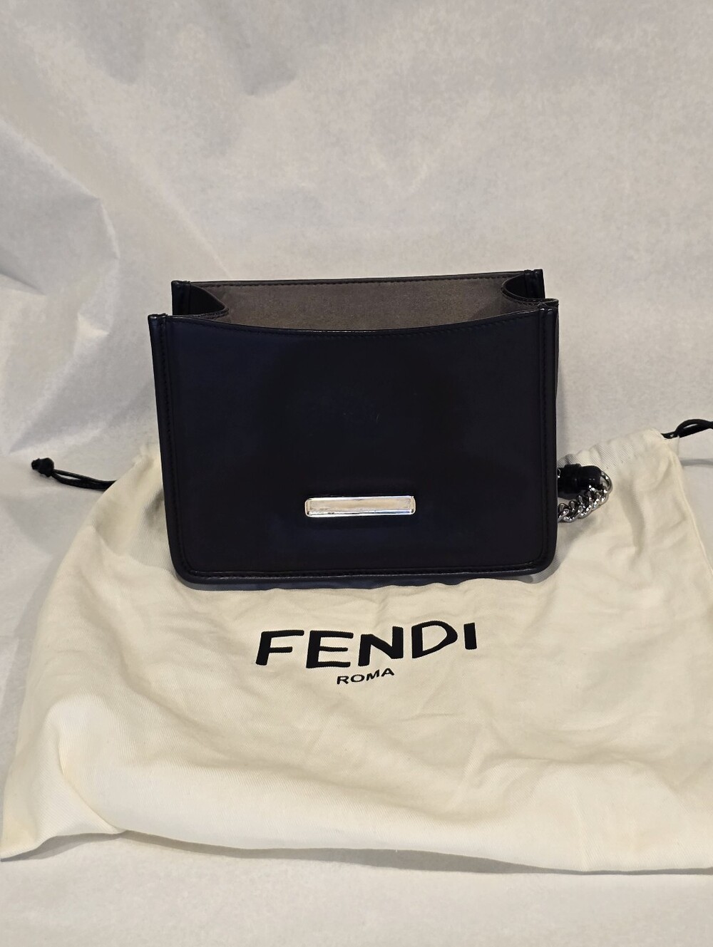 ❌ sold❌ Fendi Kahn Black Leather Silver and Gold Hardware Euc - Picture 9 of 12